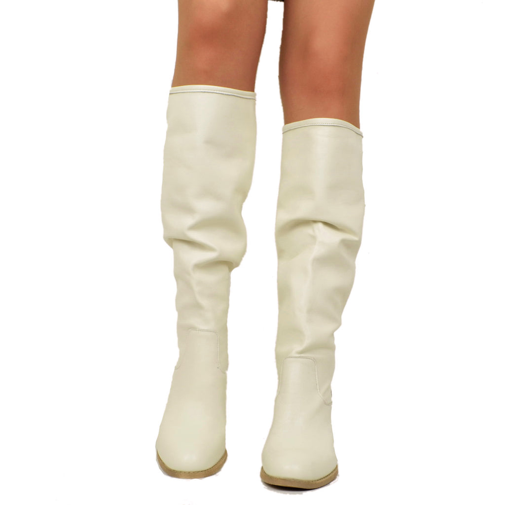 Hohe Damenstiefel aus weißem Leder mit mittlerem Absatz, hergestellt in Italien - 3
