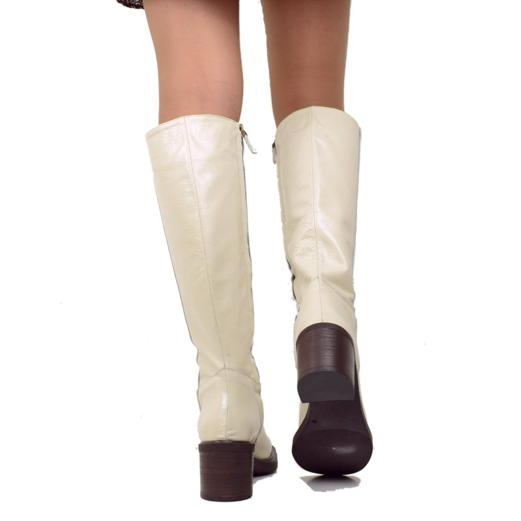 Cavallerizza Damenstiefel aus weißem Lackleder, hergestellt in Italien. - 5