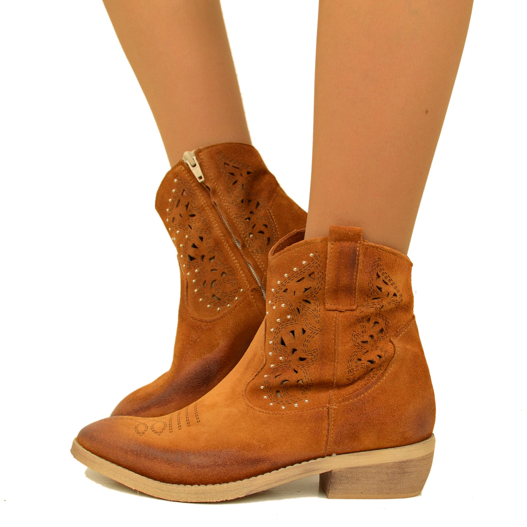 Texan Ankle Boots Perforated Leather in Suede