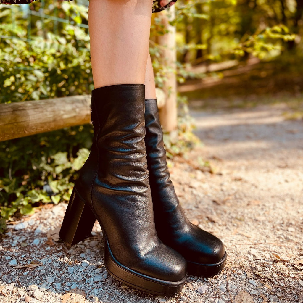 Schwarze Skinny-Lederstiefeletten für Damen mit Reißverschluss und Plateau - 6