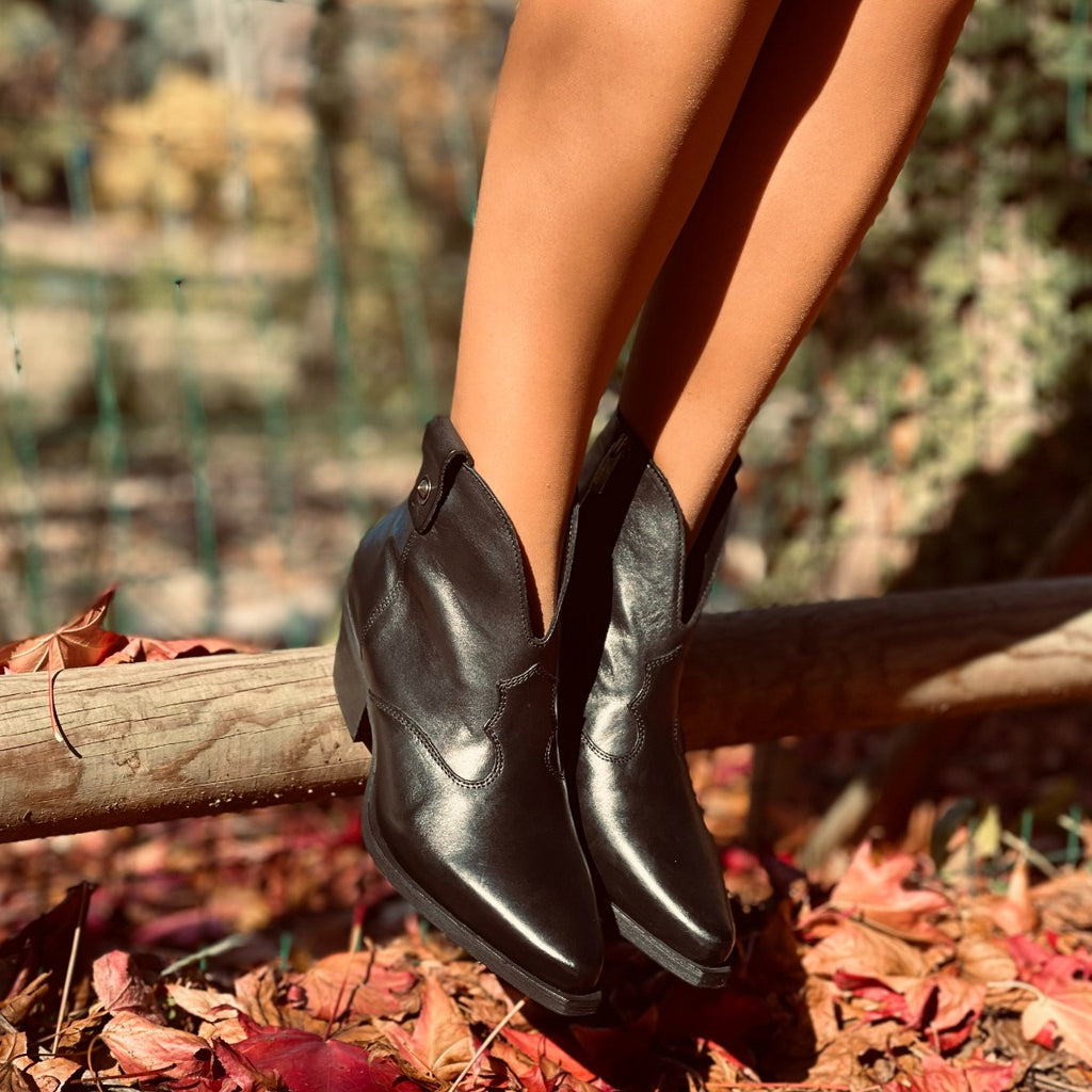 Women's Black Leather Texan Boots with Zip Made in Italy - 6