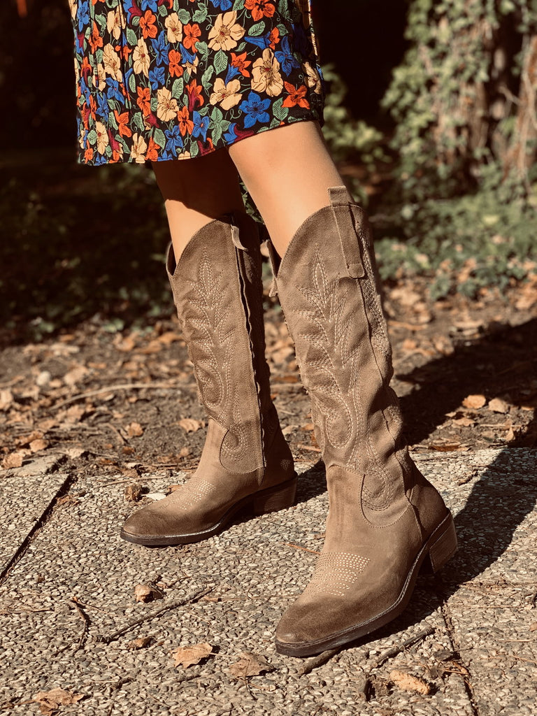 Women's Taupe Suede Texan Boots Made in Italy - 3