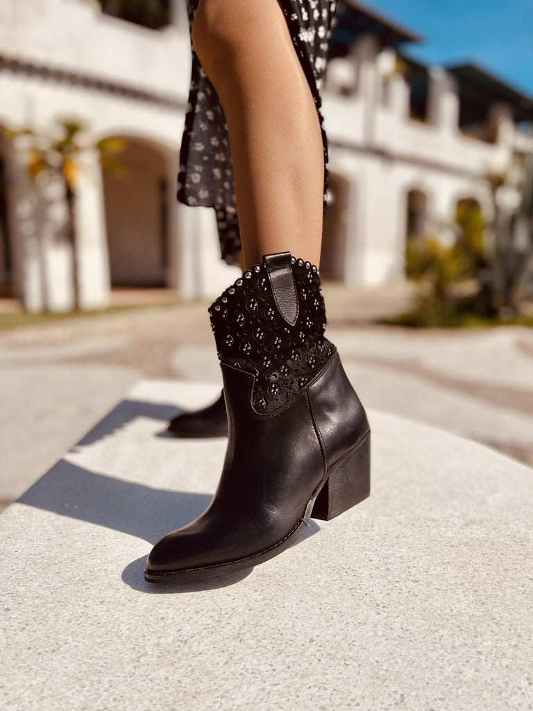 Damen-Stiefeletten aus schwarzem Texan-Leder mit Nieten, hergestellt in Italien - 2