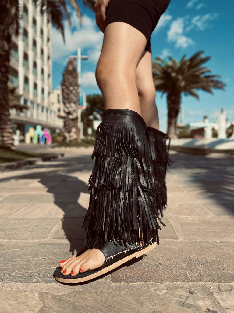 Damen-Stiefel Indianini Flip Flops aus schwarzem Leder mit Fransen - 2