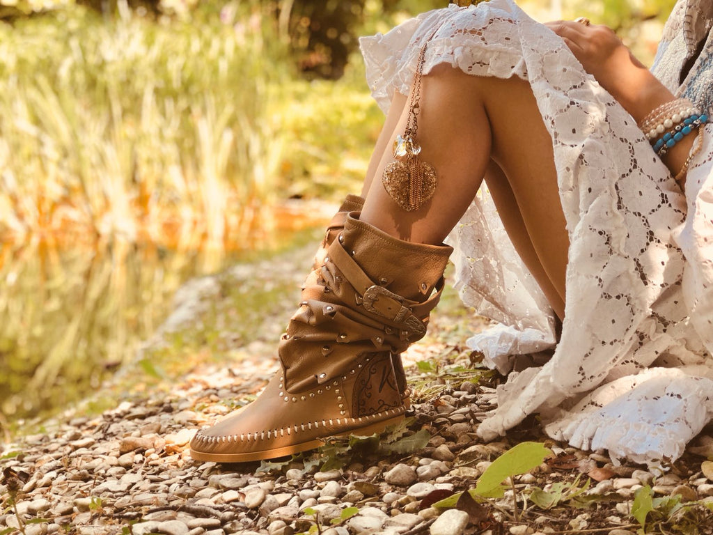 Native American Moccasin Boots Beige Summer Boots in Leather Made in Italy - 2
