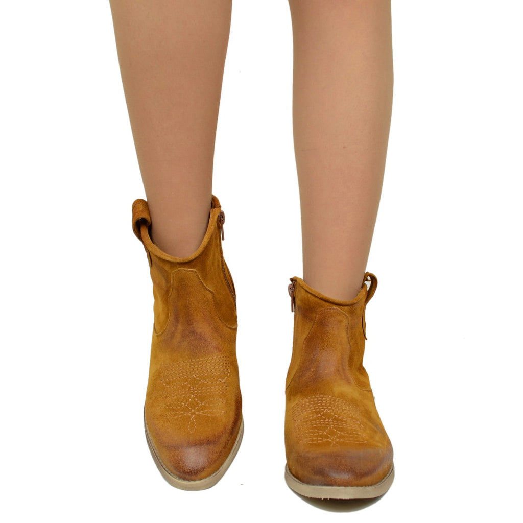 Braune Wildleder-Cowboystiefel für Damen, hergestellt in Italien - 3