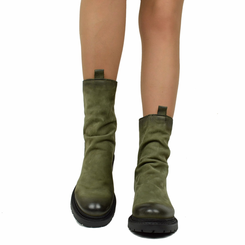 Damen-Biker-Stiefeletten mit Reißverschluss aus grünem Nubukleder, hergestellt in Italien - 3