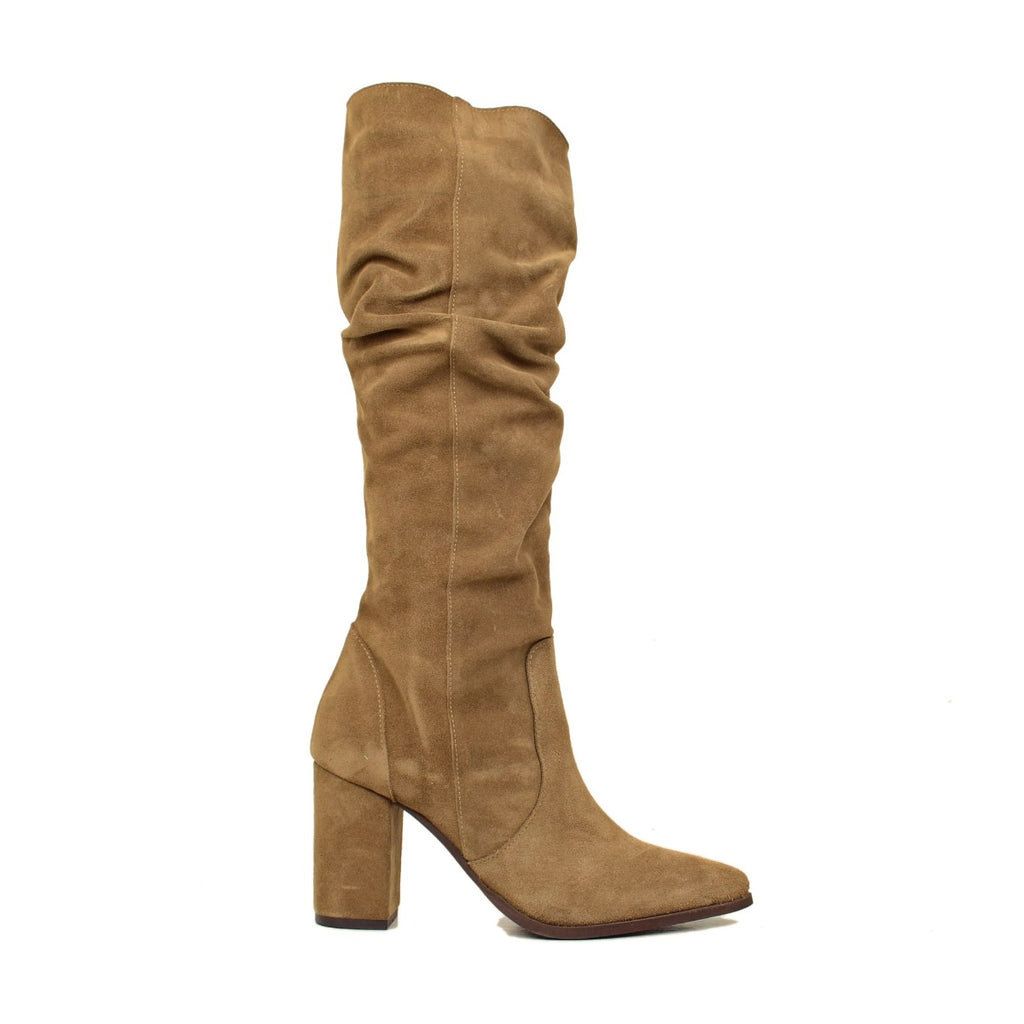 Stivali Donna Plissettati in Pelle Scamosciata Taupe - 4