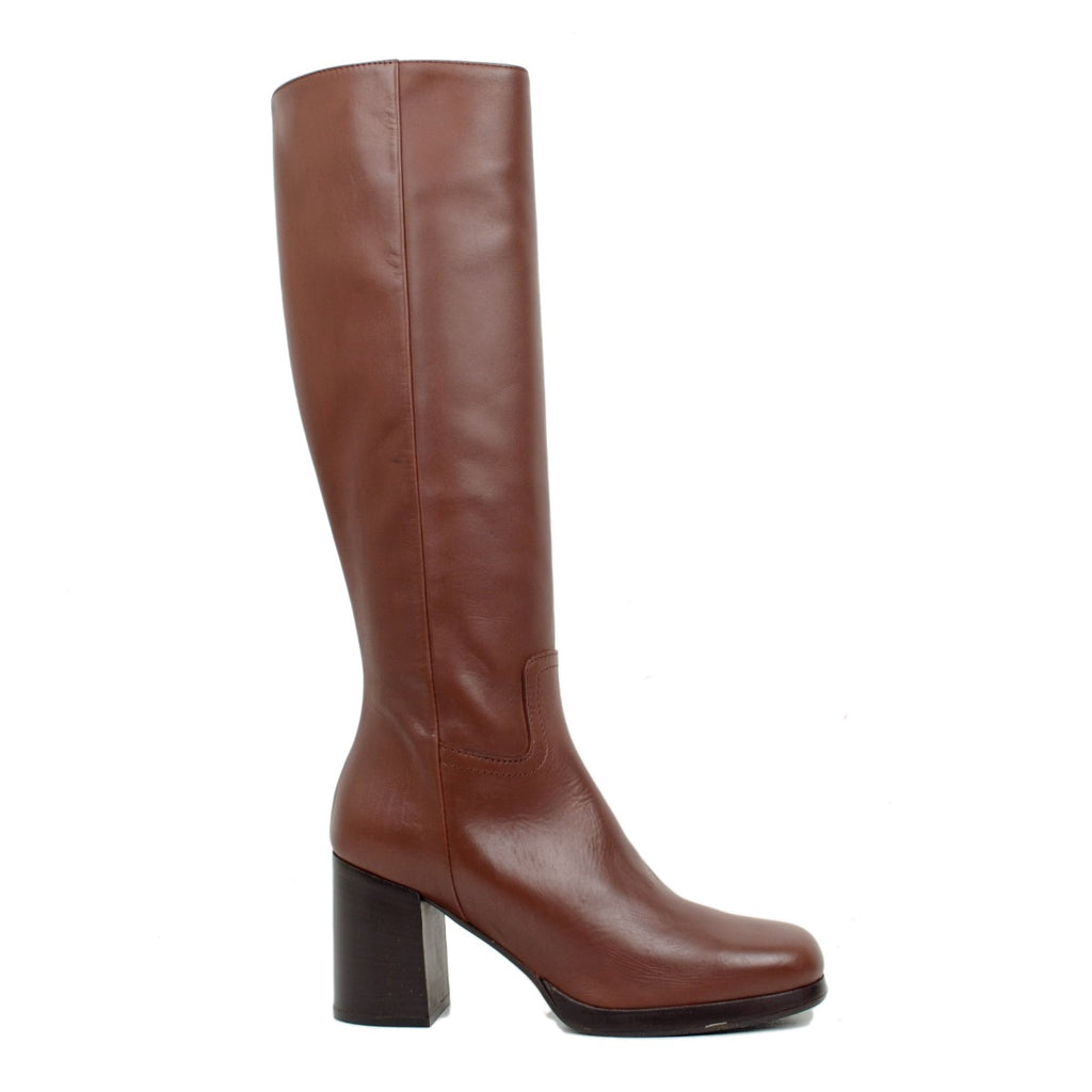 Damenstiefel mit quadratischer Zehenpartie und braunem Lederplateau, hergestellt in Italien - 2