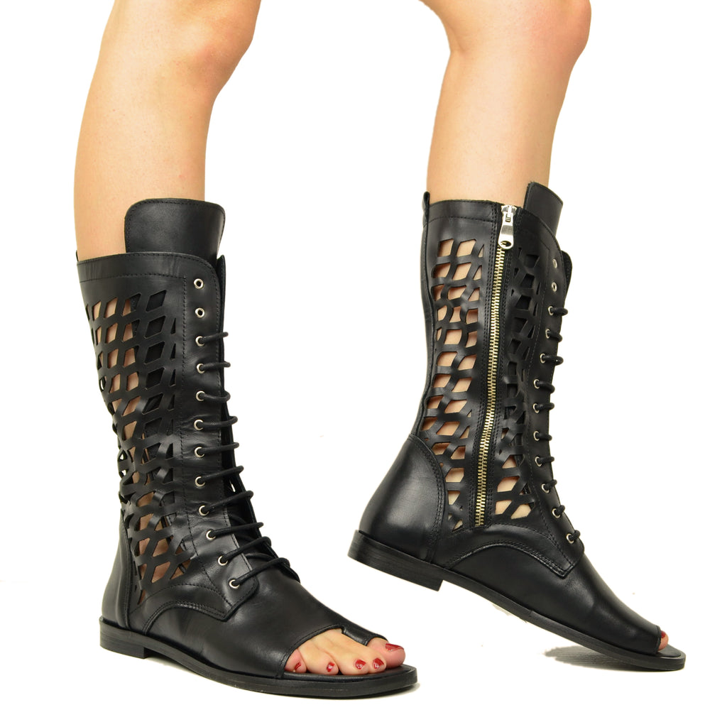Schwarze Flip-Flop-Sandalen aus perforiertem Leder mit Reißverschluss - 4