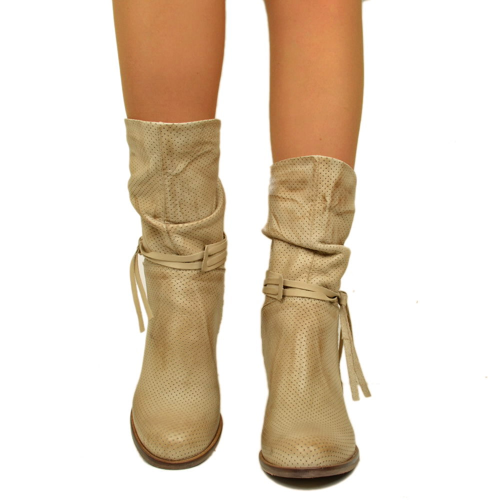 Stivaletti Donna Primaverili Traforati in Pelle Vintage Taupe KikkiLine Calzature