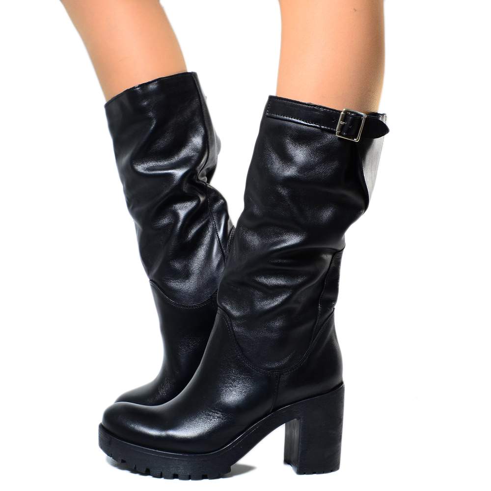 Women's Black Leather Boots with Heel Made in Italy