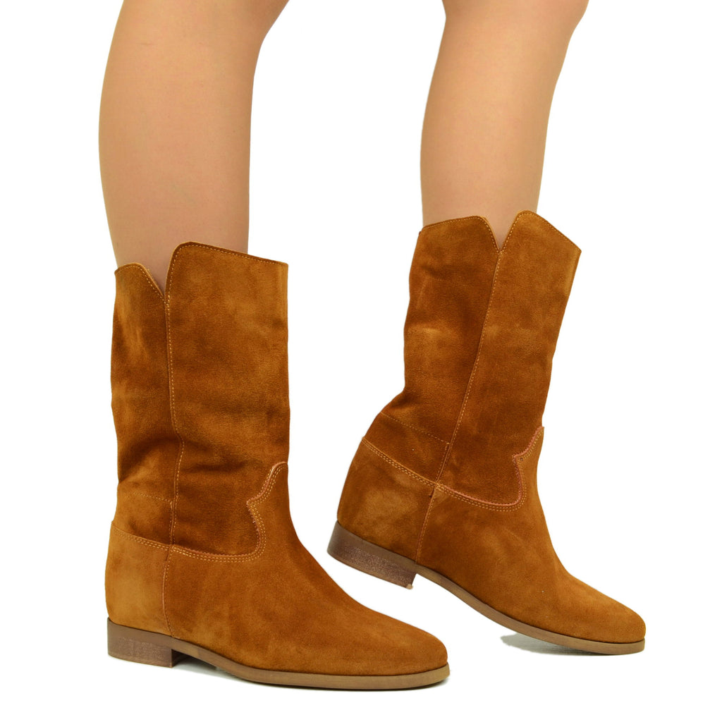Women's Ankle Boots in Suede Leather with Internal Wedge - 4