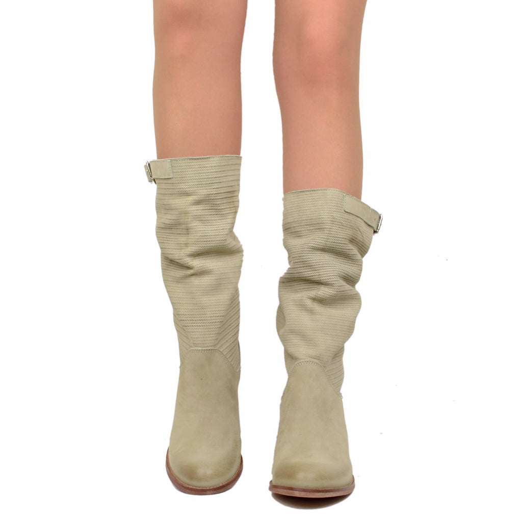 Stivali Donna Taupe con Tacco Medio in Pelle Nabuk Zigrinata - 3