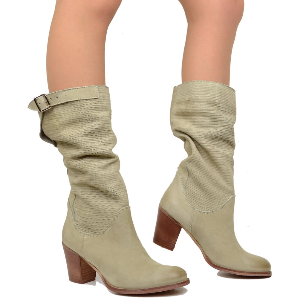 Stivali Donna Taupe con Tacco Medio in Pelle Nabuk Zigrinata - 4
