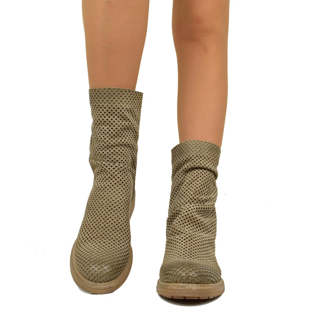 Women's Biker Ankle Boots Perforated in Taupe Leather with Zip - 4
